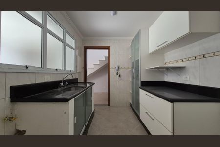 Casa de condomínio à venda com 131m², 3 quartos e 2 vagasCozinha