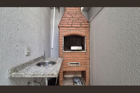 Casa de condomínio à venda com 131m², 3 quartos e 2 vagasChurrasqueira
