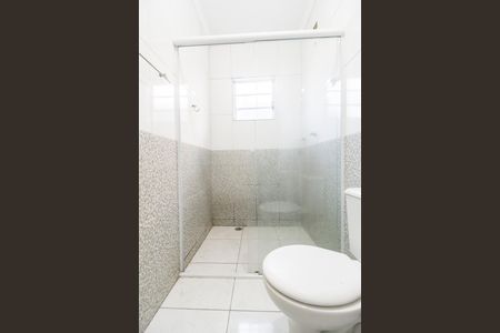 Casa para alugar com 80m², 2 quartos e 2 vagasBanheiro da Suíte