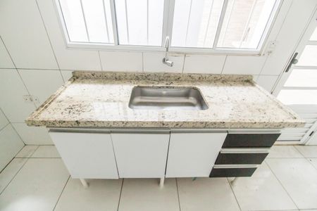 Casa para alugar com 80m², 2 quartos e 2 vagasDetalhe da cozinha
