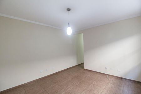 Casa para alugar com 80m², 2 quartos e 2 vagasSala