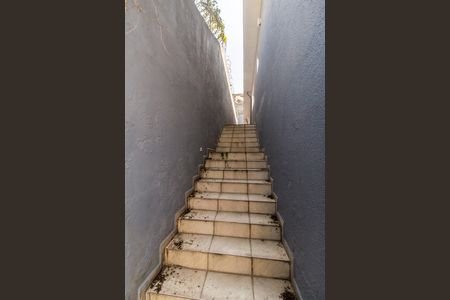 Casa para alugar com 80m², 2 quartos e 2 vagasEntrada