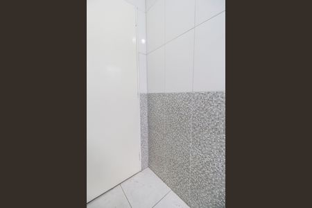 Casa para alugar com 80m², 2 quartos e 2 vagasBanheiro 2