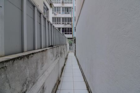 Apartamento à venda com 300m², 6 quartos e sem vaga Apartamento à venda com 300m², 6 quartos e sem vagaCorredor de Entrada / Saída