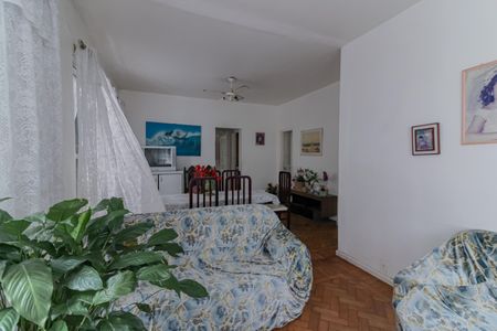 Apartamento à venda com 300m², 6 quartos e sem vaga Apartamento à venda com 300m², 6 quartos e sem vagaSala