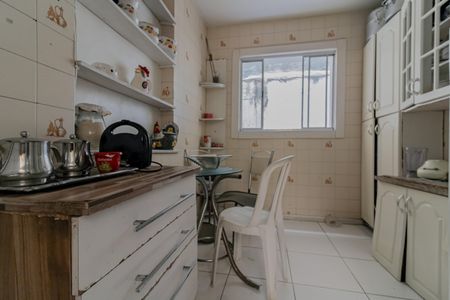 Apartamento à venda com 300m², 6 quartos e sem vaga Apartamento à venda com 300m², 6 quartos e sem vagaCozinha 1 / Copa
