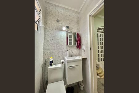 Casa à venda com 222m², 4 quartos e 3 vagasBanheiro Social