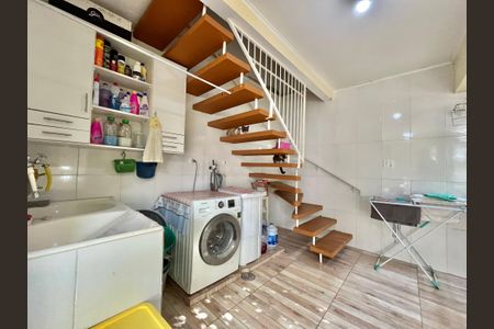 Casa à venda com 222m², 4 quartos e 3 vagasÁrea de Serviço