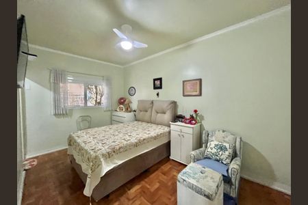 Casa à venda com 222m², 4 quartos e 3 vagasSuite