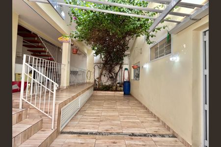 Casa à venda com 222m², 4 quartos e 3 vagasQuintal