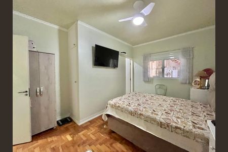 Casa à venda com 222m², 4 quartos e 3 vagasSuite