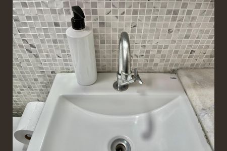 Casa à venda com 222m², 4 quartos e 3 vagasBanheiro Social