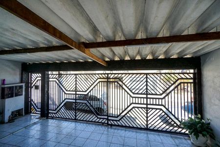 Casa à venda com 199m², 4 quartos e 3 vagasVista da sala de estar