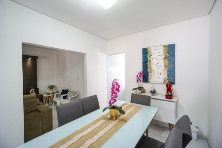 Casa à venda com 199m², 4 quartos e 3 vagasSala de jantar