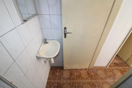 Apartamento para alugar com 80m², 3 quartos e 1 vagaÁrea de Serviço - Banheiro