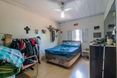 Casa à venda com 200m², 4 quartos e 2 vagas Casa à venda com 200m², 4 quartos e 2 vagasQuarto 2