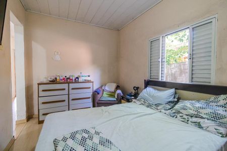 Casa à venda com 200m², 4 quartos e 2 vagas Casa à venda com 200m², 4 quartos e 2 vagasQuarto 1