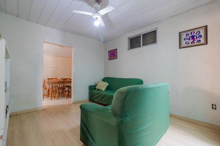 Casa à venda com 200m², 4 quartos e 2 vagas Casa à venda com 200m², 4 quartos e 2 vagasSala