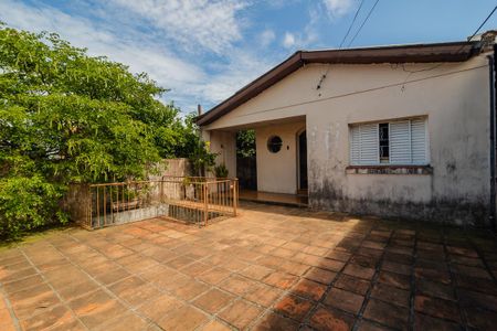 Casa à venda com 200m², 4 quartos e 2 vagas Casa à venda com 200m², 4 quartos e 2 vagasQuintal