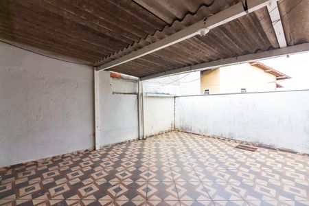 Casa para alugar com 55m², 2 quartos e sem vaga Casa para alugar com 55m², 2 quartos e sem vagaQuintal