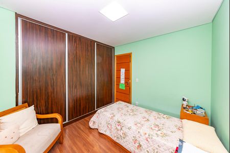 Apartamento à venda com 145m², 4 quartos e 3 vagasSuíte 2