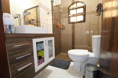 Casa à venda com 120m², 3 quartos e 2 vagasBanheiro 1