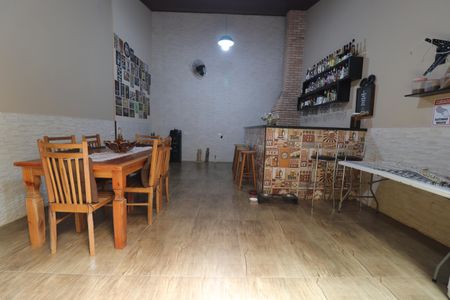 Casa à venda com 120m², 3 quartos e 2 vagasEspaço Gourmet