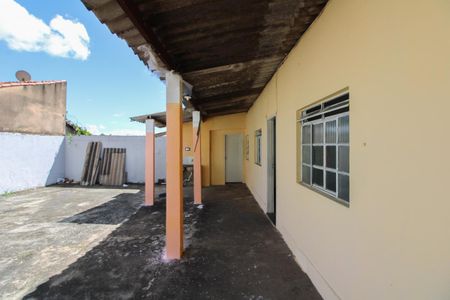 Casa para alugar com 60m², 2 quartos e sem vaga Casa para alugar com 60m², 2 quartos e sem vagaVaranda