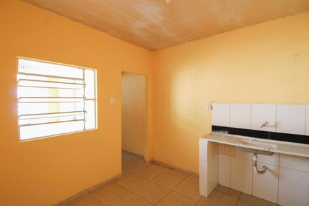 Casa para alugar com 60m², 2 quartos e sem vaga Casa para alugar com 60m², 2 quartos e sem vagaCozinha