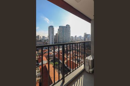 Varanda de kitnet/studio para alugar com 1 quarto, 24m² em Pinheiros, São Paulo