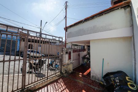 Casa à venda com 220m², 3 quartos e 2 vagasQuintal