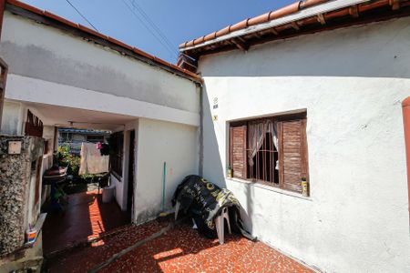 Casa à venda com 220m², 3 quartos e 2 vagasQuintal