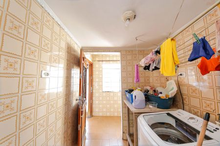 Casa à venda com 220m², 3 quartos e 2 vagasÁrea de Serviço