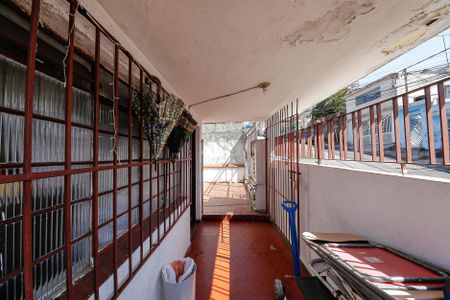 Casa à venda com 220m², 3 quartos e 2 vagasQuintal