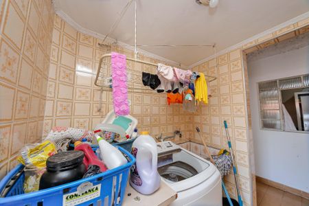 Casa à venda com 220m², 3 quartos e 2 vagasÁrea de Serviço