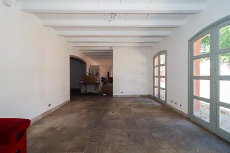 Casa para alugar com 1032m², 3 quartos e 3 vagasSala