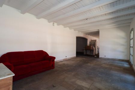 Casa para alugar com 1032m², 3 quartos e 3 vagasSala