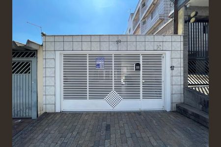 Casa à venda com 150m², 2 quartos e 2 vagasFachada+Placa