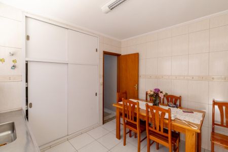 Casa à venda com 150m², 2 quartos e 2 vagasCozinha