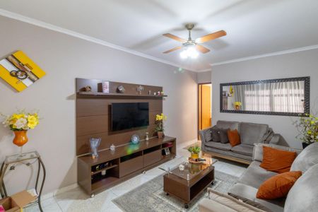 Casa à venda com 150m², 2 quartos e 2 vagasSala