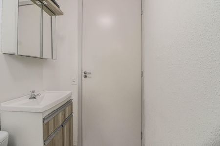 Apartamento à venda com 42m², 2 quartos e sem vaga Apartamento à venda com 42m², 2 quartos e sem vagaBanheiro