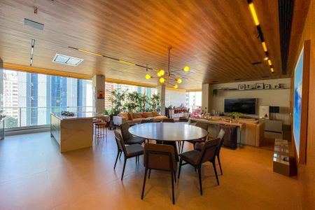 Apartamento à venda com 271m², 3 quartos e 4 vagasSala