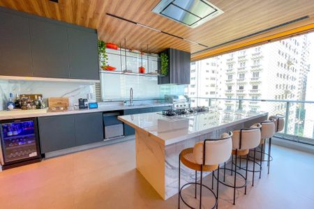Apartamento à venda com 271m², 3 quartos e 4 vagasVaranda Sala /Área gourmet
