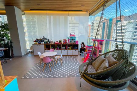 Apartamento à venda com 271m², 3 quartos e 4 vagasBrinquedoteca