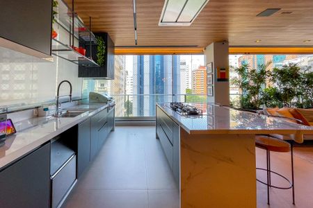 Apartamento à venda com 271m², 3 quartos e 4 vagasVaranda Sala /Área gourmet