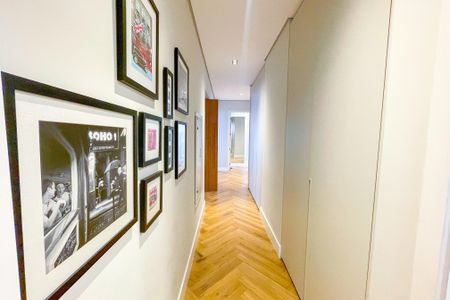 Apartamento à venda com 271m², 3 quartos e 4 vagasRoupeiro