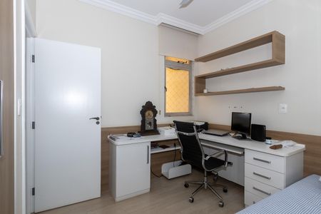 Apartamento à venda com 92m², 3 quartos e 2 vagasQuarto 2