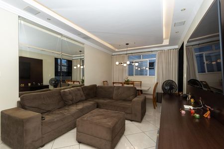 Apartamento à venda com 92m², 3 quartos e 2 vagasSala