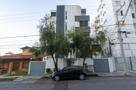 Apartamento à venda com 92m², 3 quartos e 2 vagasFachada