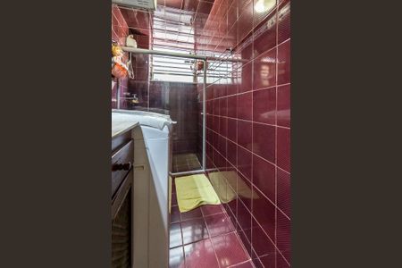 Apartamento à venda com 56m², 2 quartos e 1 vaga Apartamento à venda com 56m², 2 quartos e 1 vagaBanheiro